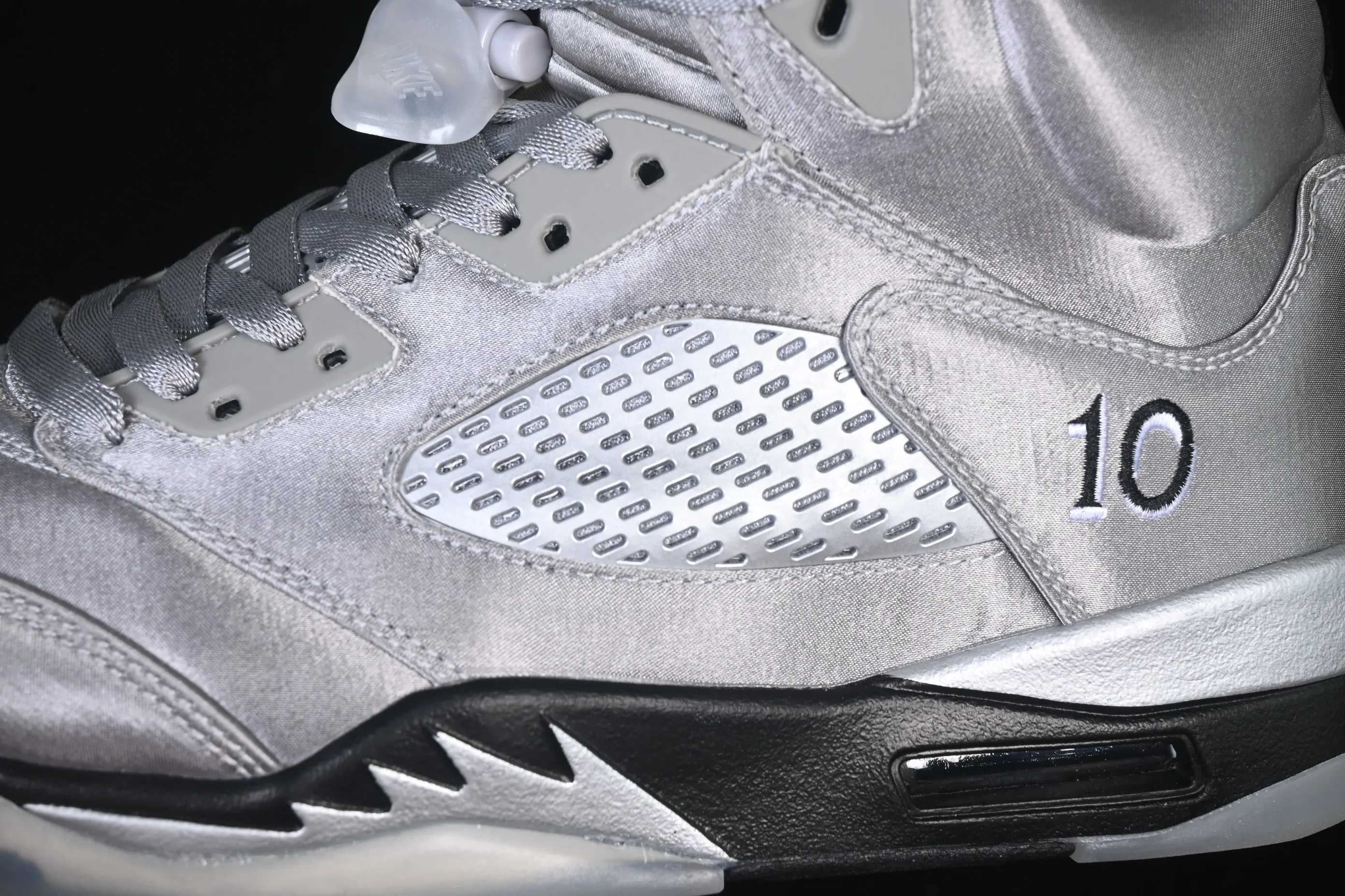 All categories Air Jordan Jordan series basketball shoes Air Jordan 5 P version Air Jordan 5 Retro "Wings" AJ5 Joe 5 silver silk IO2038-001